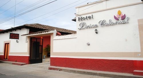 Hotel Lirice Colonial Comitan de Dominguez Kültér fotó