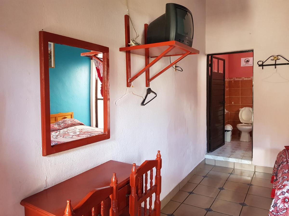 Hotel Lirice Colonial Comitan de Dominguez Kültér fotó